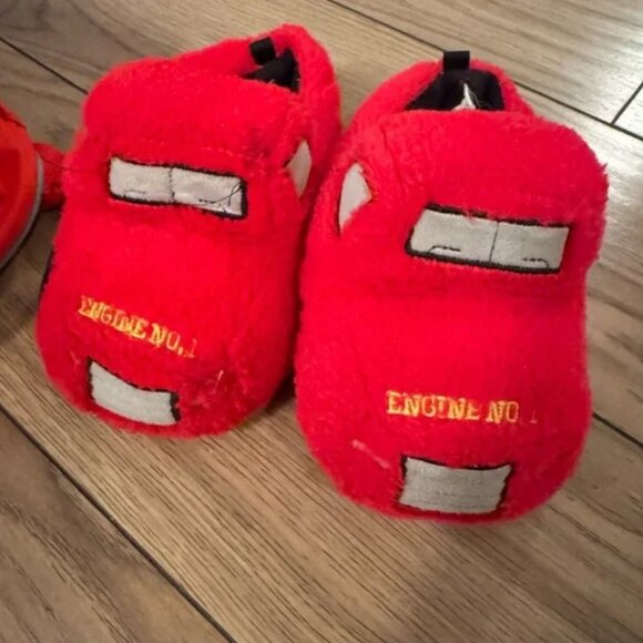 Firefighters bundle! rain jacket, backpack, slippers size 5T -7T, PJ size 5-6T - Picture 9 of 16